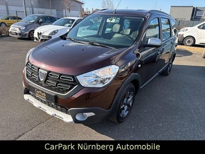 Gebraucht Dacia Lodgy Celebration 109 PS (80 kW) 2017 Braun Van / Kleinbus