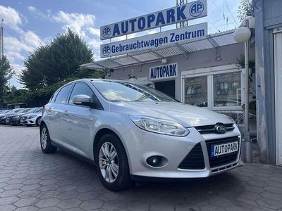 Gebraucht Ford Focus Titanium 125 PS (91 kW) 2012 Silber Limousine