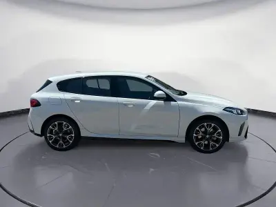 Gebraucht BMW 120 M Sport 170 PS (125 kW) 2025 Weiß Kleinwagen