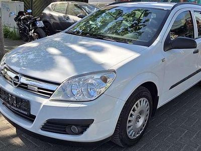 Gebraucht Opel Astra 125 PS (91 kW) 2006 Casabl/arctic/eisweiss/kaolin Kombi