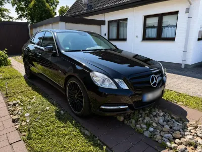 Gebraucht Mercedes E350 265 PS (194 kW) 2012 Schwarz Limousine