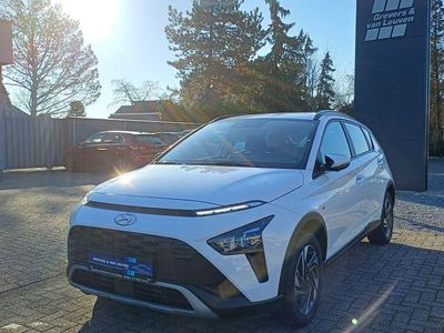 Second-hand Hyundai Bayon Select 101 CP (74 kW) 2024 Alb SUV