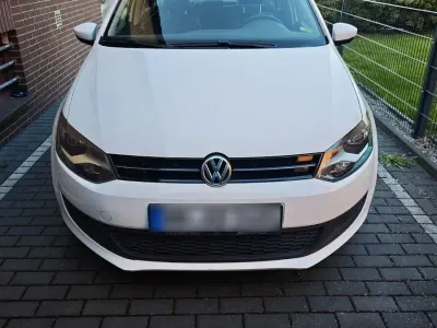 Begagnad VW Polo Comfortline 90 HK (66 kW) 2014 Vit Halvkombi