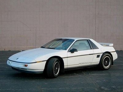 Gebraucht Pontiac Fiero 143 PS (105 kW) 1988 Weiß Coupé