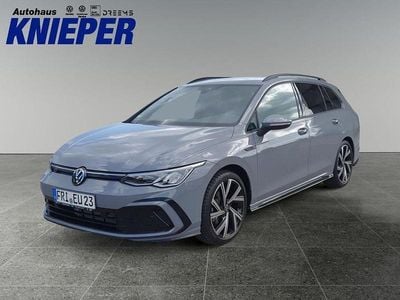 Gebraucht VW Golf VIII R-line Plus 150 PS (110 kW) 2023 Mondsteingrau uni Kombi