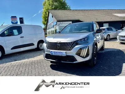 Neu Peugeot 2008 GT 145 PS (106 kW) 2026 Silber SUV