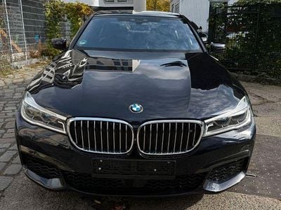 BMW 750