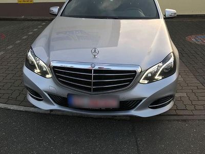 Mercedes E200