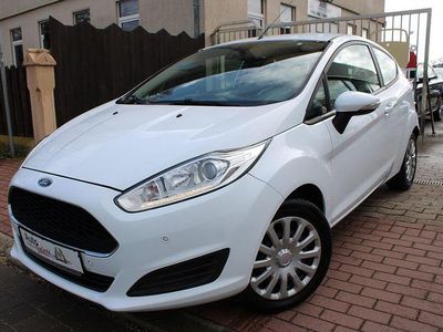 Gebraucht Ford Fiesta Trend 75 PS (55 kW) 2016 Weiß Limousine