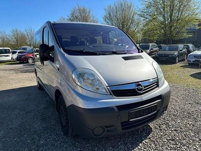 Begagnad Opel Vivaro 114 HK (83 kW) 2013 Silver Minibuss