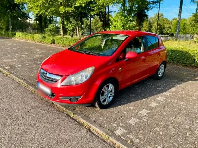 Gebraucht Opel Corsa 80 PS (58 kW) 2010 Rot Kleinwagen