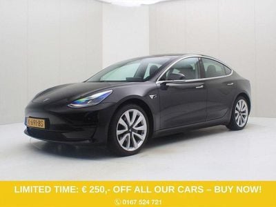 Schwarz Gebraucht 2020 Tesla Model 3 Standard Range Limousine | 19.900 € (Guter Preis)