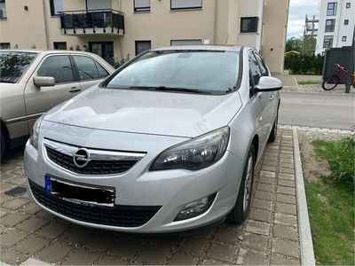 gebraucht Opel Astra Sport Edition Limousine + FlexFix Radgepäckträger [‼️]