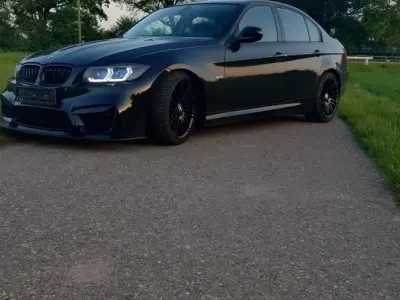 Gebraucht BMW 320 170 PS (125 kW) 2009 Schwarz Limousine