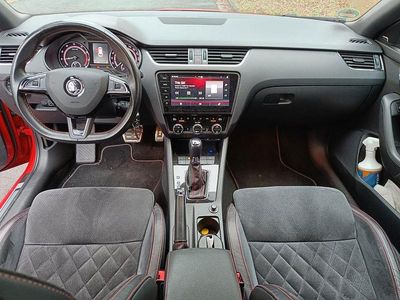 Rot Gebraucht 2017 Skoda Octavia RS Kombi | 19.300 € (Etwas zu teuer)