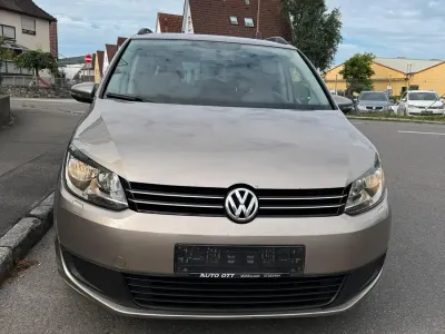 Gebraucht VW Touran 105 PS (77 kW) 2011 Gold Van / Kleinbus