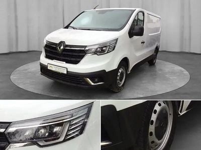 Begagnad Renault Trafic Komfort 150 HK (110 kW) 2022 Vit Minibuss