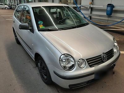 Brugt VW Polo Basis 64 HK (47 kW) 2004 Sølv Sedan