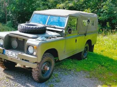Usata Land Rover 2 69 CV (50 kW) 1964 Verde SUV