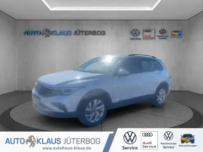 Gebraucht VW Tiguan Life 150 PS (110 kW) 2020 Weiß SUV