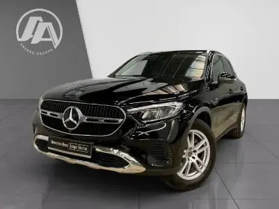 Używany Mercedes GLC200 Avantgarde 204 KM (150 kW) 2024 Czarny SUV