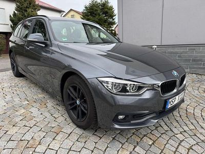 Gebraucht BMW 320 190 PS (139 kW) 2017 Grau Kombi