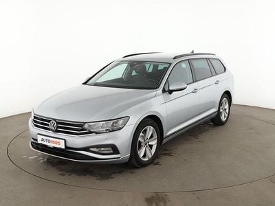 Gebraucht VW Passat 122 PS (89 kW) 2022 Silber Kombi