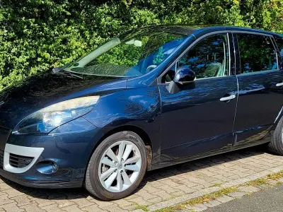 Gebraucht Renault Scénic III Dynamique 131 PS (96 kW) 2012 Grau Van / Kleinbus