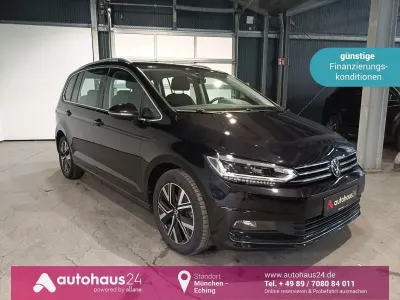 Gebraucht VW Touran Highline 150 PS (110 kW) 2022 Schwarz Van / Kleinbus