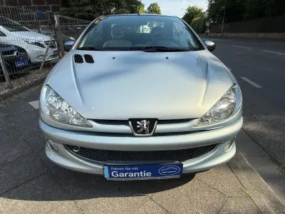 Gebraucht Peugeot 206 CC Tendance 109 PS (80 kW) 2006 Cabrio