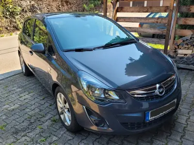 Gebraucht Opel Corsa Active 101 PS (74 kW) 2013 Grau Kleinwagen