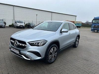 Gebraucht Mercedes GLA200 Progressive 163 PS (119 kW) 2024 Silber SUV