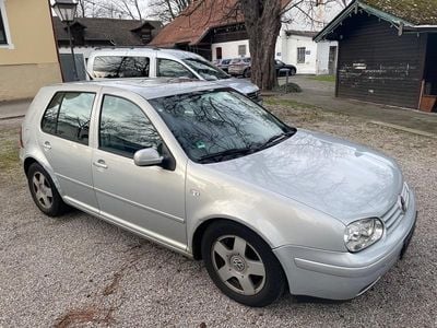 Usata VW Golf IV 115 CV (84 kW) 2000 Argento Utilitaria