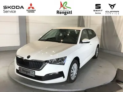 Gebraucht Skoda Scala Ambition 110 PS (80 kW) 2023 Weiß Kleinwagen