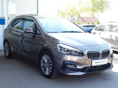 Używany BMW 225 Luxury Line 231 KM (169 kW) 2019 Beżowy Minivan