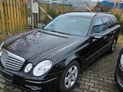 Gebraucht Mercedes E320 Avantgarde 204 PS (150 kW) 2004 Schwarz Kombi