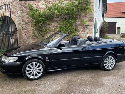 Second-hand Saab 9-3 Cabriolet 154 CP (113 kW) 2000 Negru Cabrio