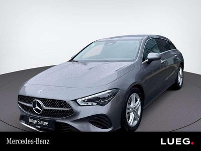 Gebraucht Mercedes CLA220 Shooting Brake AMG Edition 1 190 PS (139 kW) 2025 Metalliclack mountaingrau Kombi