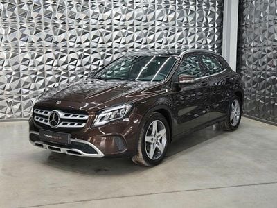 Gebraucht Mercedes GLA250 Urban 211 PS (155 kW) 2017 Braun SUV