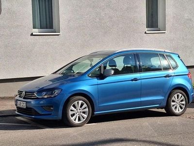 Second-hand VW Golf Sportsvan Comfortline 110 CP (80 kW) 2015 Albastru Monovolum
