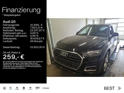 Gebraucht Audi Q5 Ambiente 163 PS (119 kW) 2022 Brillantschwarz SUV