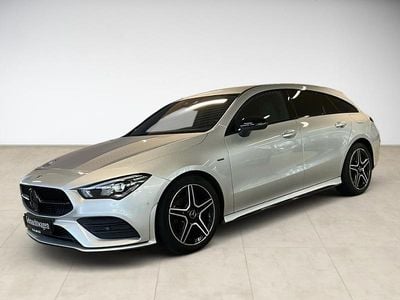 Gebraucht Mercedes CLA200 Shooting Brake 148 PS (108 kW) 2021 Silber Kombi