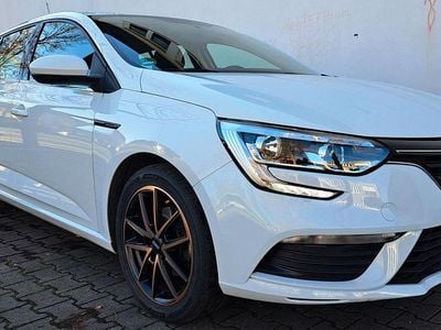 Second-hand Renault Mégane GrandTour Life 116 CP (85 kW) 2019 Alb Break