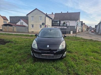 Schwarz Gebraucht 2011 Renault Scénic III Luxe Van / Kleinbus | 4.800 € (Etwas zu teuer)