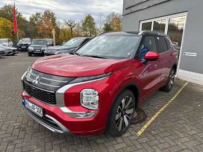 Gebraucht Mitsubishi Outlander P-HEV Top 136 PS (100 kW) 2025 Schwarz SUV