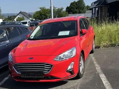 Gebraucht Ford Focus 101 PS (74 kW) 2019 Racerot Kombi