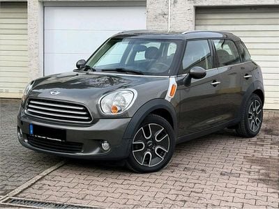 Braun Gebraucht 2011 Mini Countryman SUV | 4.600 €