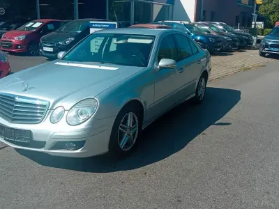 Gebraucht Mercedes E200 184 PS (135 kW) 2008 Silber Limousine