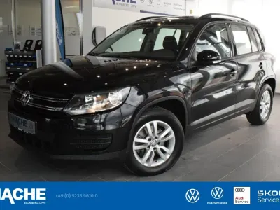 Gebraucht VW Tiguan Trendline 125 PS (91 kW) 2015 Schwarz SUV
