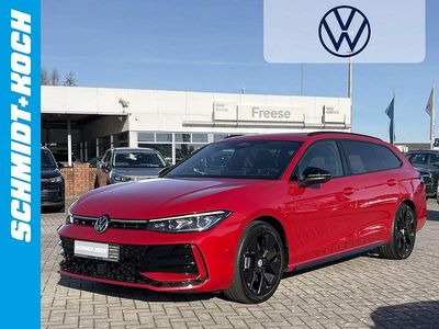 Second-hand VW Passat R-line 193 CP (141 kW) 2024 Roșu Break